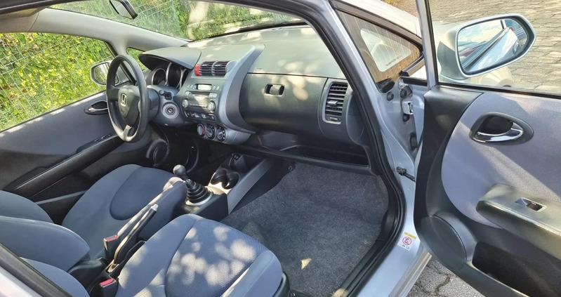 Honda Jazz cena 7900 przebieg: 211000, rok produkcji 2004 z Warszawa małe 407